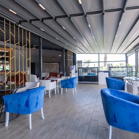 Royal Towers Lara Hotel Kemeragzi