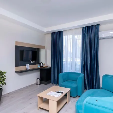 Royal Towers Lara Kemeragzi