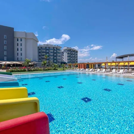 Royal Towers Lara Hotel Kemeragzi