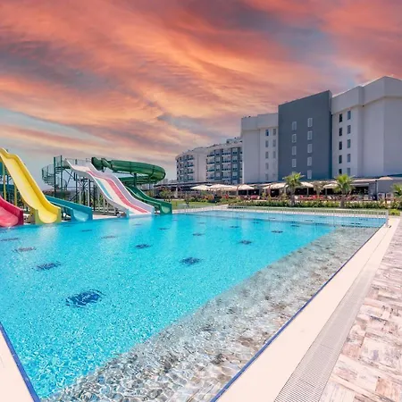 Royal Towers Lara Hotel Kemeragzi