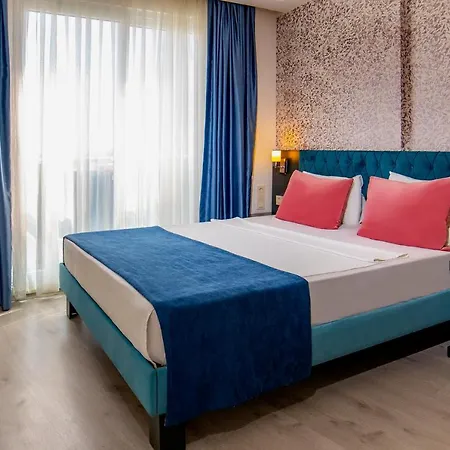Royal Towers Lara Hotel *